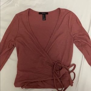 LONG SLEEVE WRAP AROUND TOP